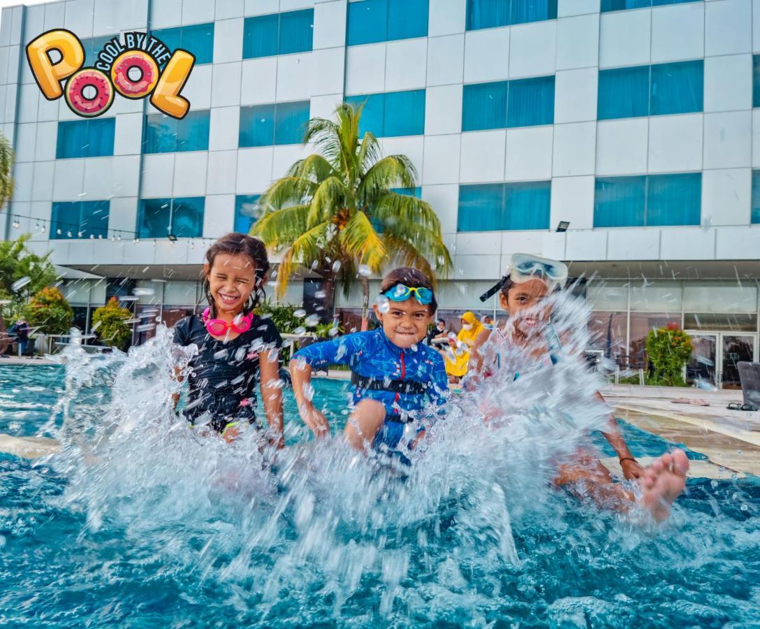 Novotel Balikpapan Eksteriør bilde